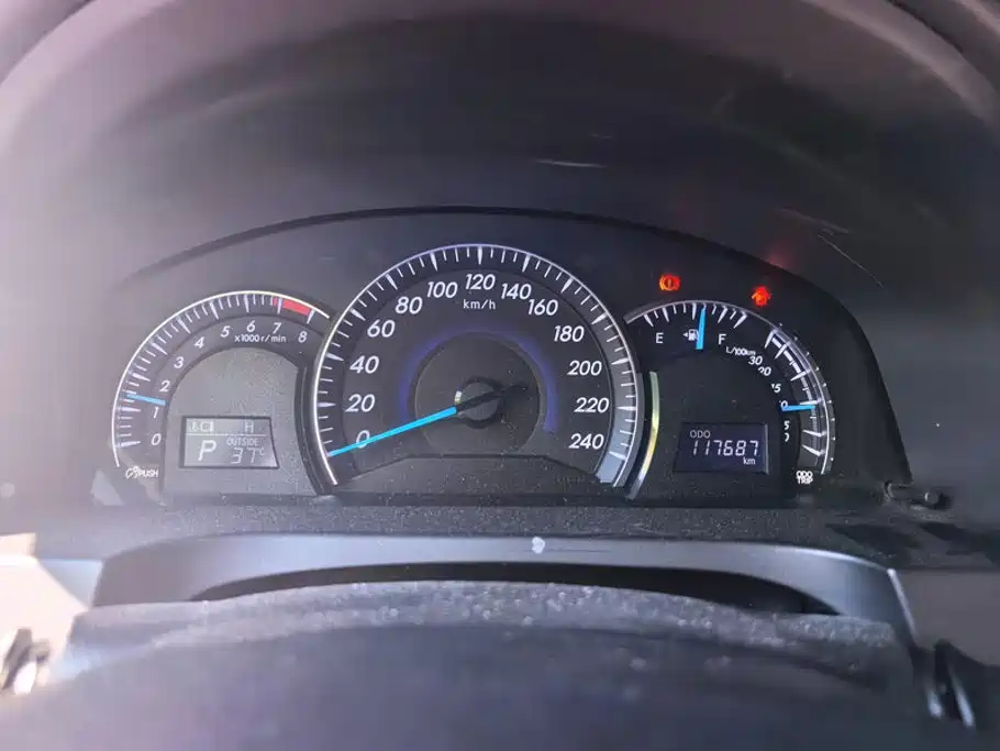 Toyota Camry — миниатюра 14