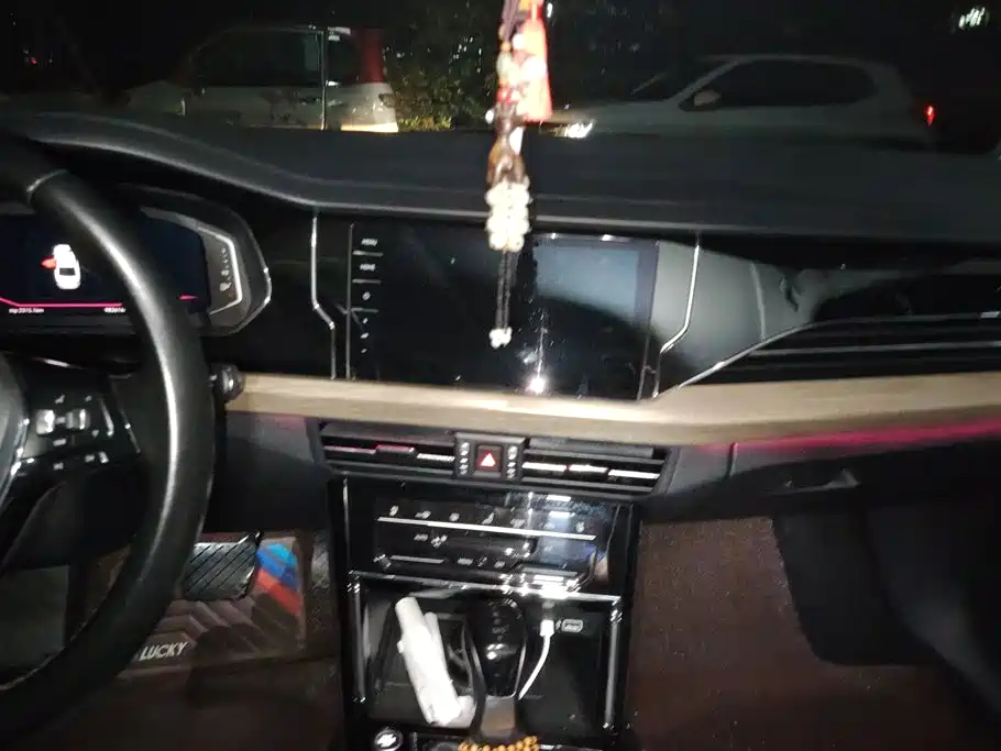 Volkswagen Passat — миниатюра 13