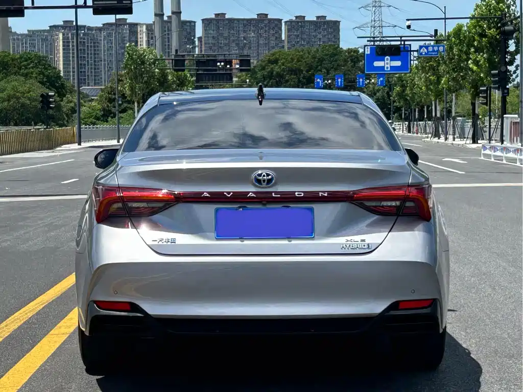 Toyota Avalon 2019 2.5L XLE Luxury V