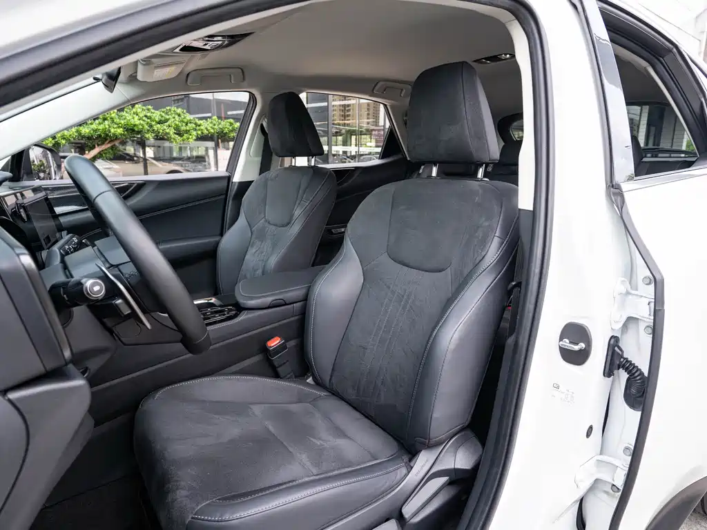 Lexus NX — миниатюра 11