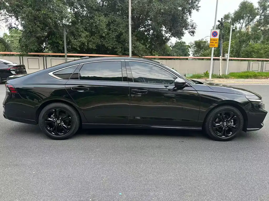 Honda Accord 2025 Sport 260TURBO Luxury