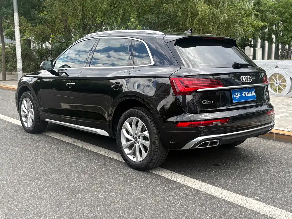 Audi Q5L 2023 40T Luxury