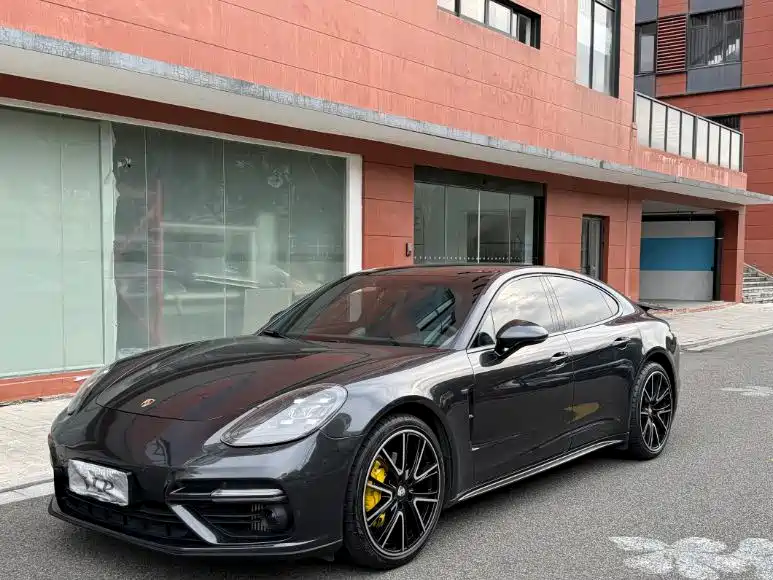 Porsche Panamera 2018