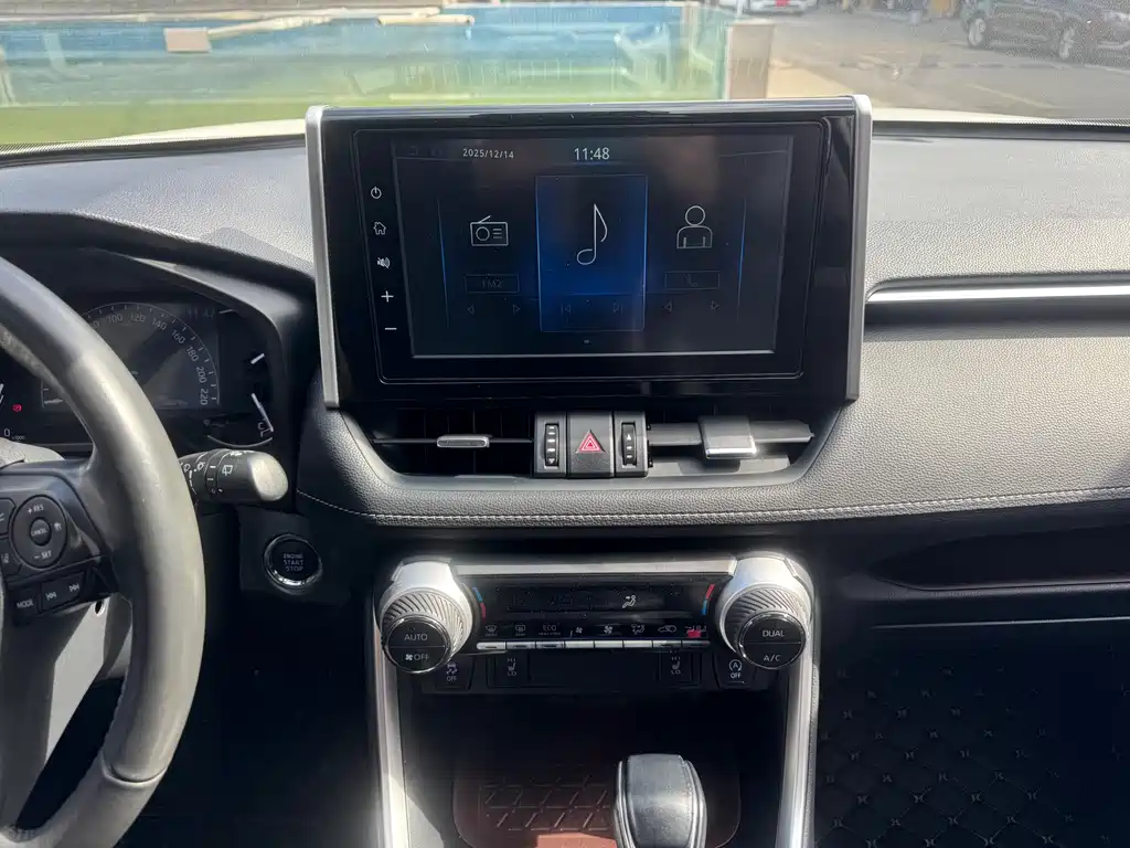 TOYOTA RAV4 RONGFANG