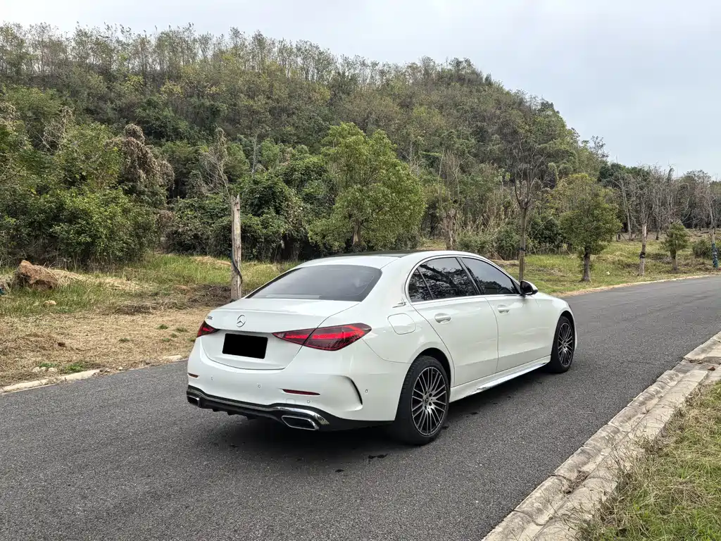 MERCEDES-BENZ C CLASS