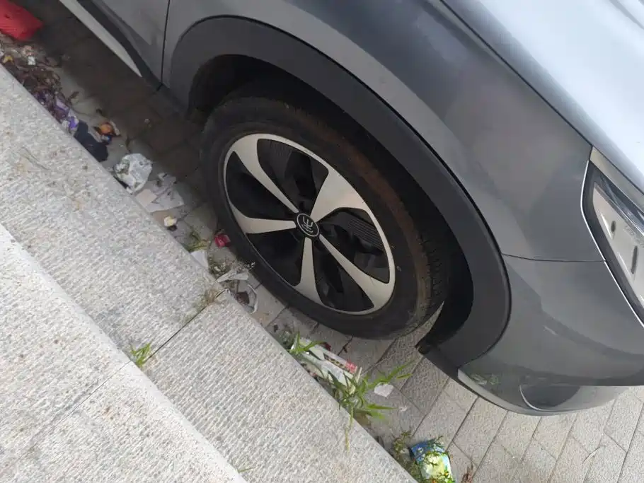 BYD PLUS New Energy — миниатюра 6