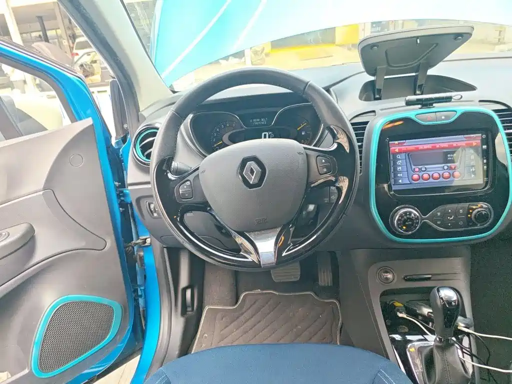 Renault Captur — миниатюра 3