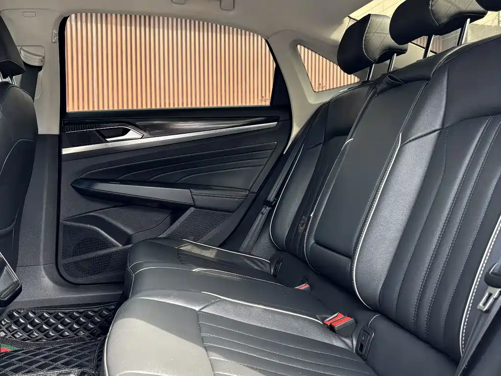 Volkswagen Passat — миниатюра 12