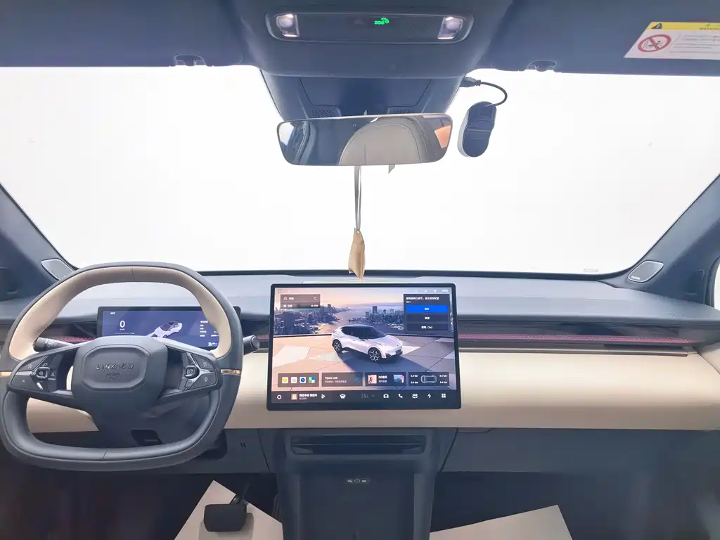 Lynk & Co Z20 — миниатюра 3