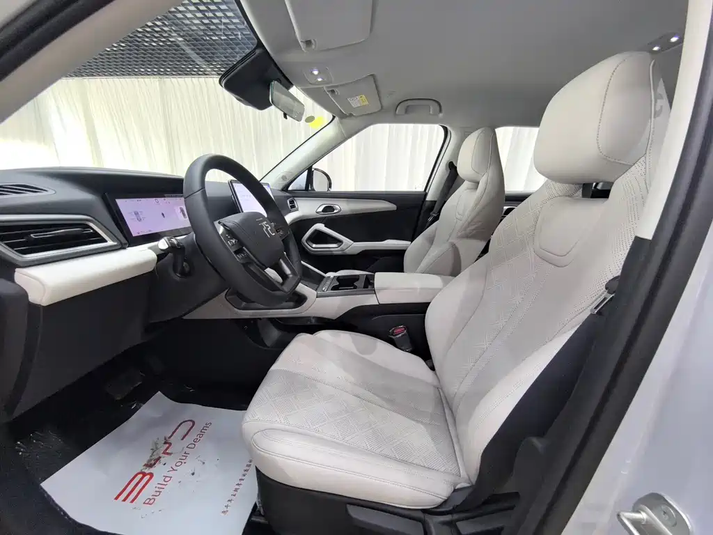 BYD Yuan Up UP 2025 Smart Drive 401KM