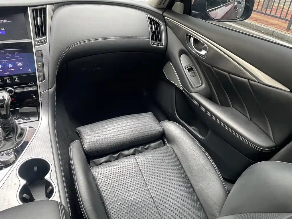 Infiniti Q50L — миниатюра 15