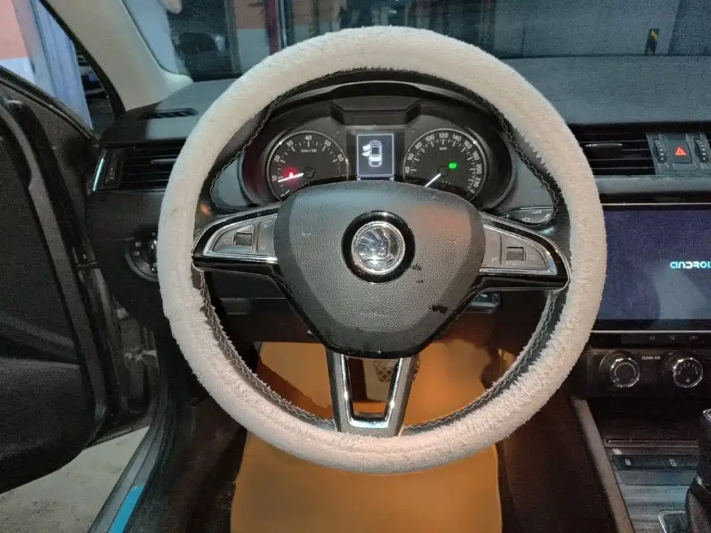 Skoda Octavia — миниатюра 3