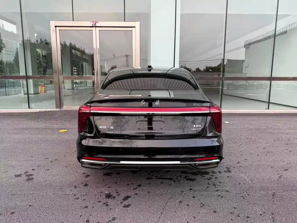 Hongqi Hongqi H5 — миниатюра 4