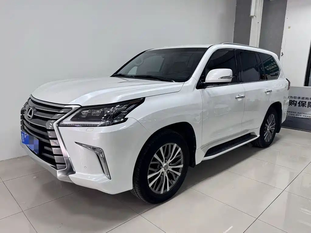 Lexus LX 2017 570 Dynamic Luxury Edition