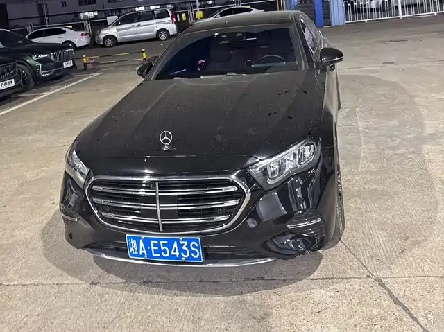 MERCEDES-BENZ E CLASS