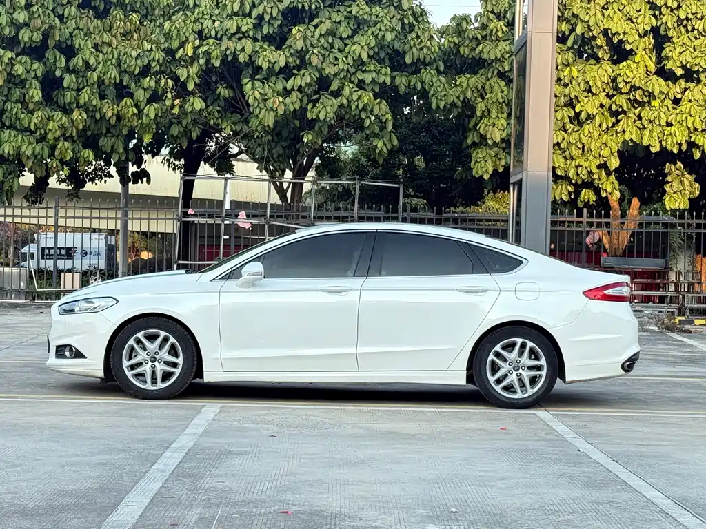Ford Mondeo — миниатюра 4