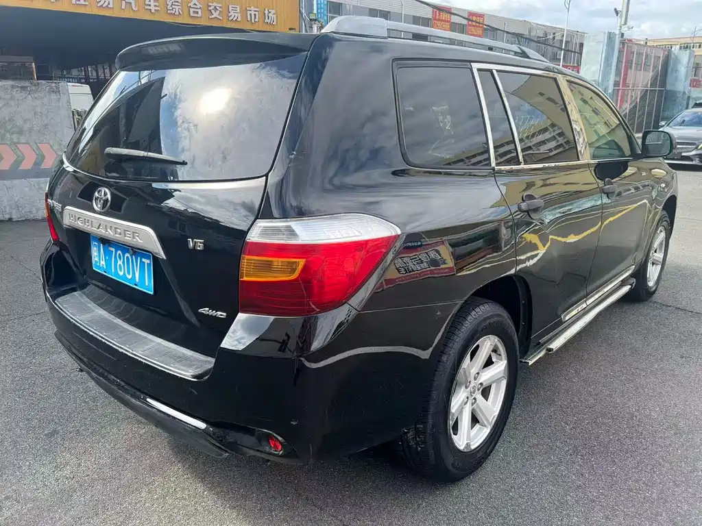 Toyota Highlander — миниатюра 7