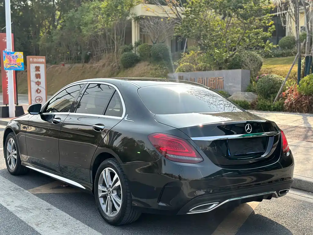 MERCEDES-BENZ C CLASS