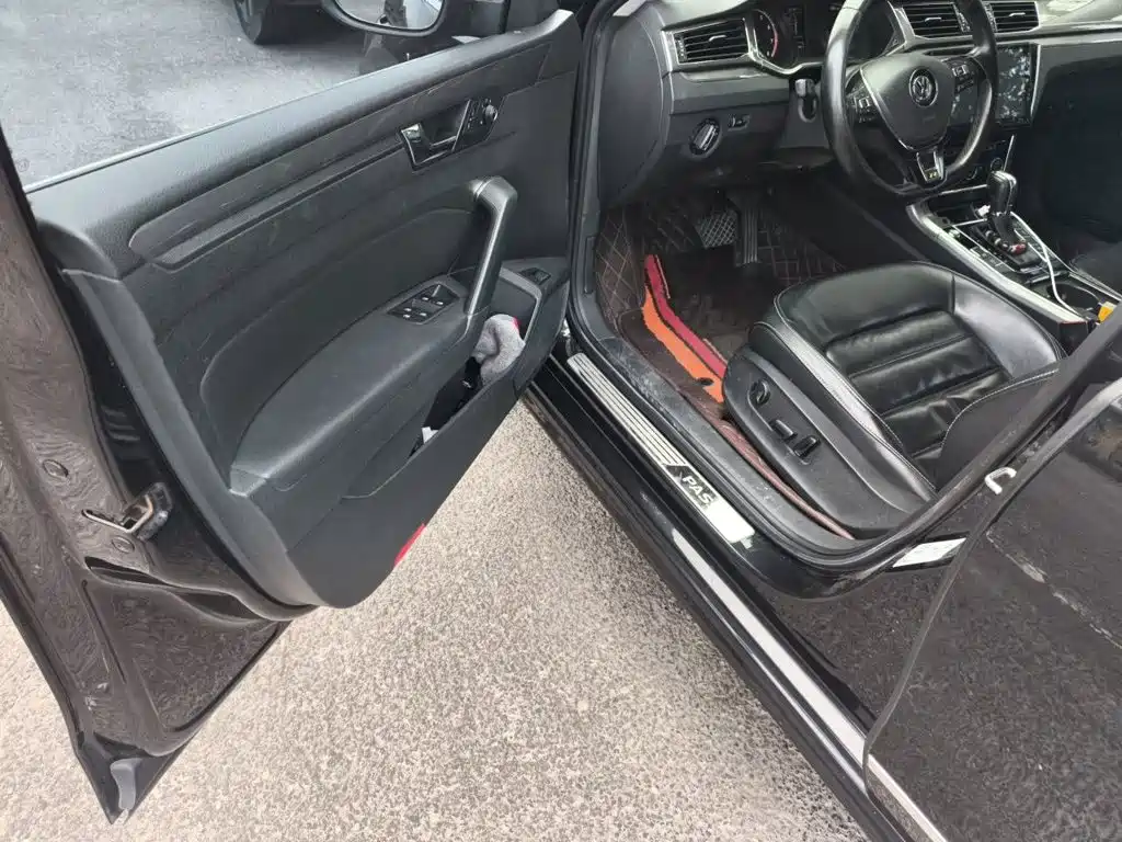 Volkswagen Passat — миниатюра 14