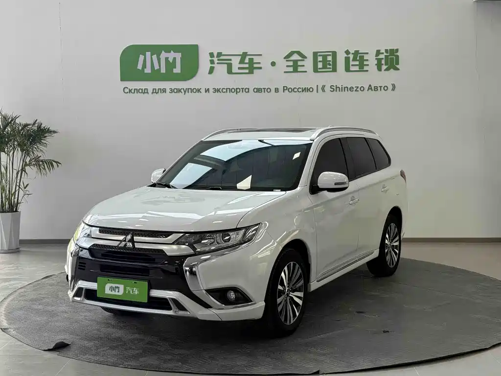 Mitsubishi Outlander 2022