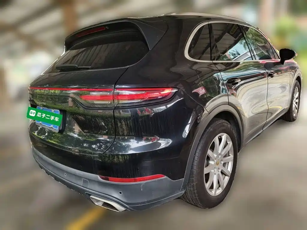 Porsche Cayenne — миниатюра 4