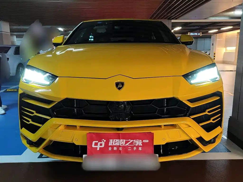 Lamborghini Urus 2021 4.0T V8