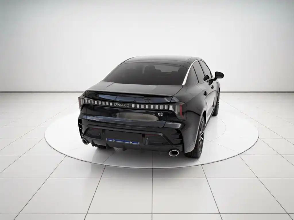 Lynk & Co 03 — миниатюра 5