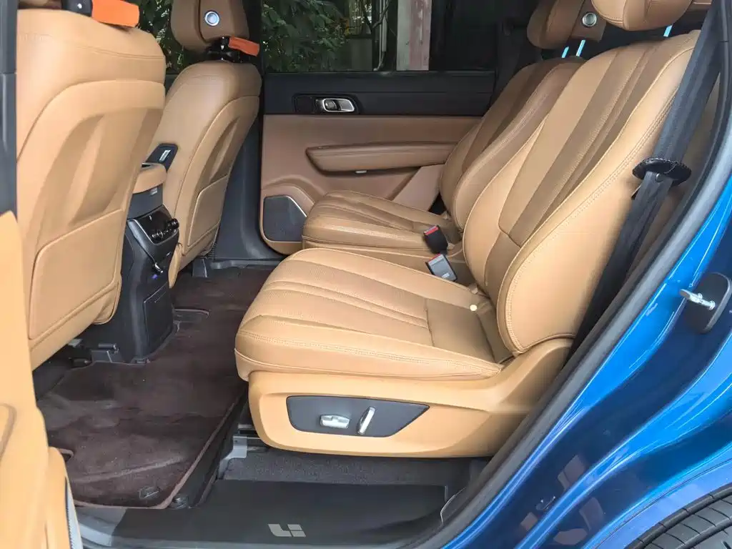 Li Auto Li ONE — миниатюра 13