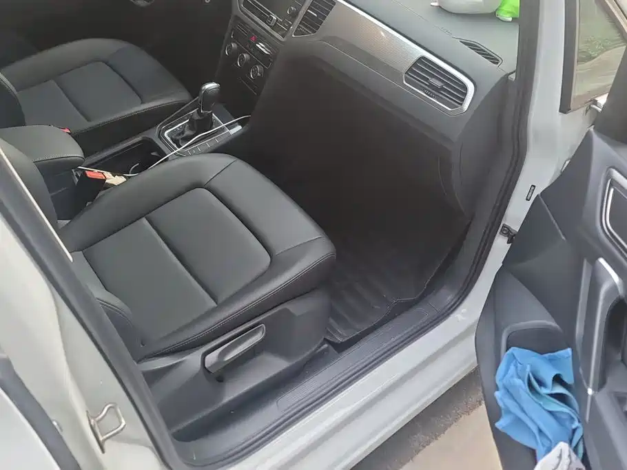 Volkswagen Golf Sportsvan — миниатюра 8