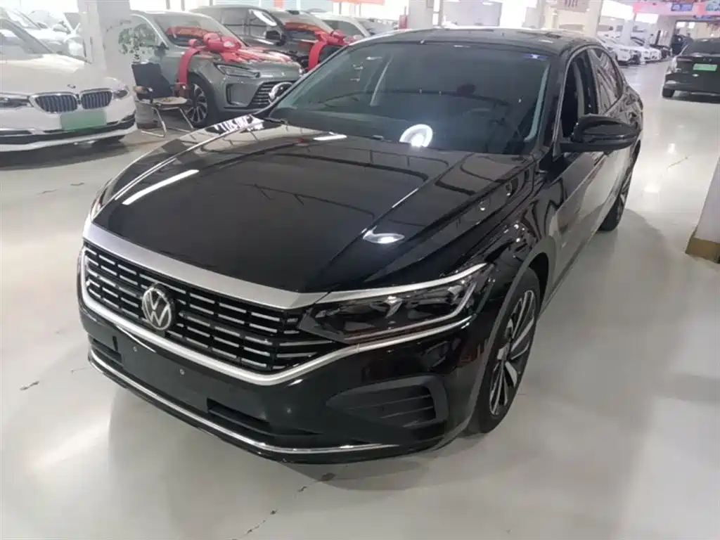 Volkswagen Passat 2025