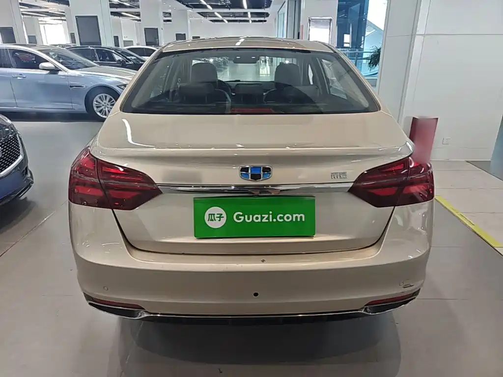 Geely Emgrand — миниатюра 6