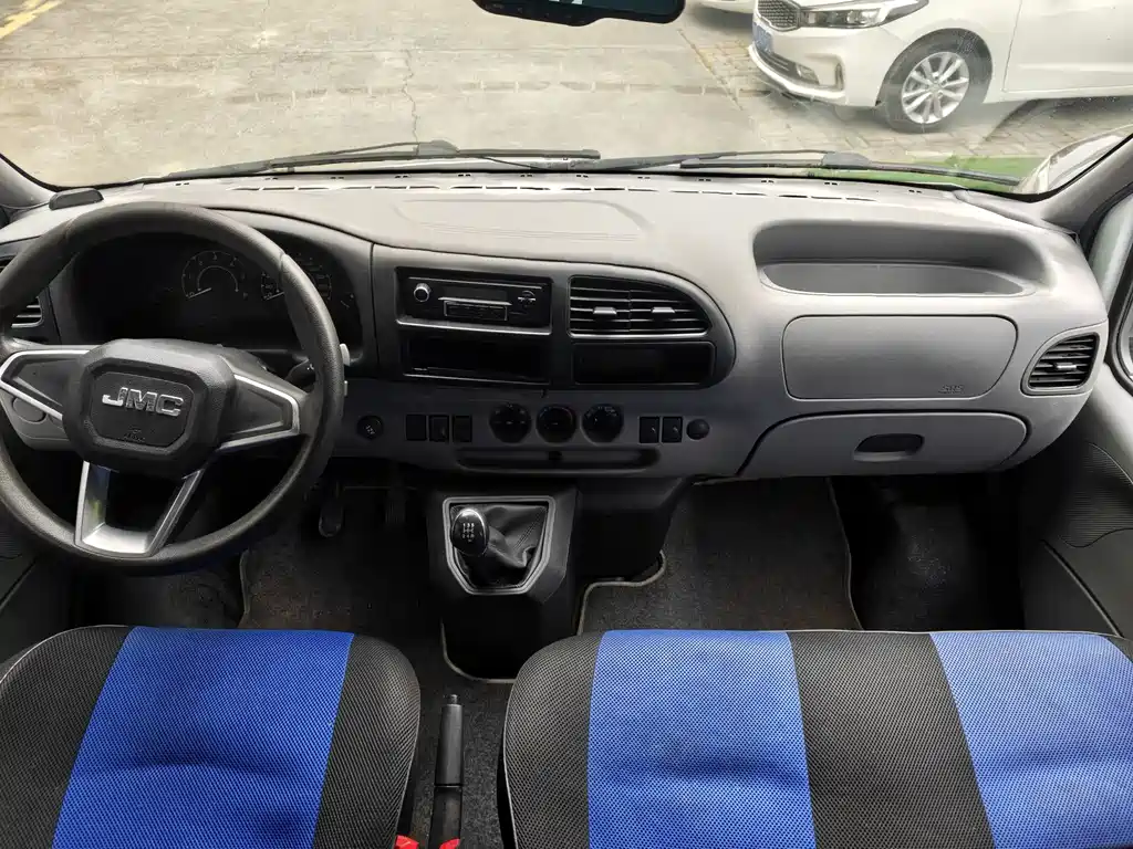 JMC Tesla — миниатюра 9