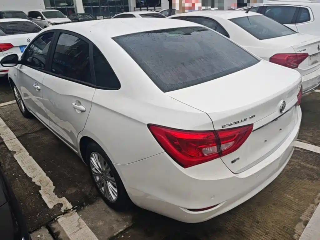 Buick Excelle — миниатюра 5