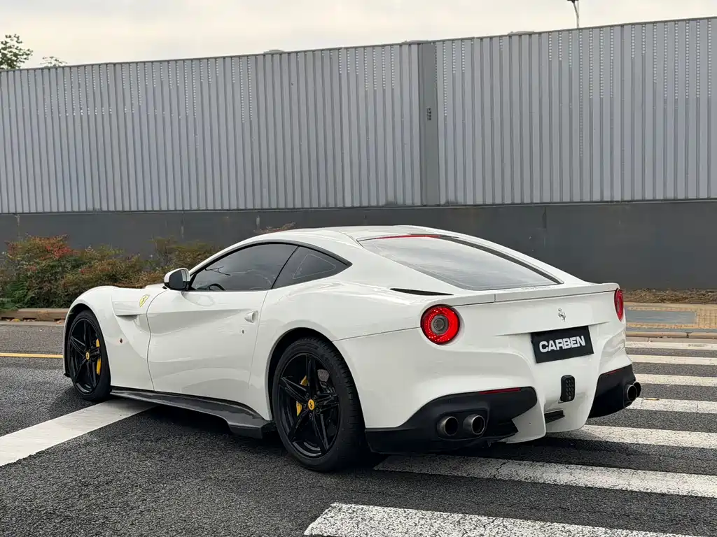 Ferrari F12berlinetta 2013 6.3L