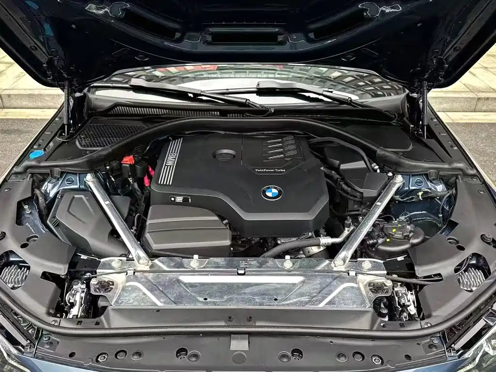 BMW 4 SERIES