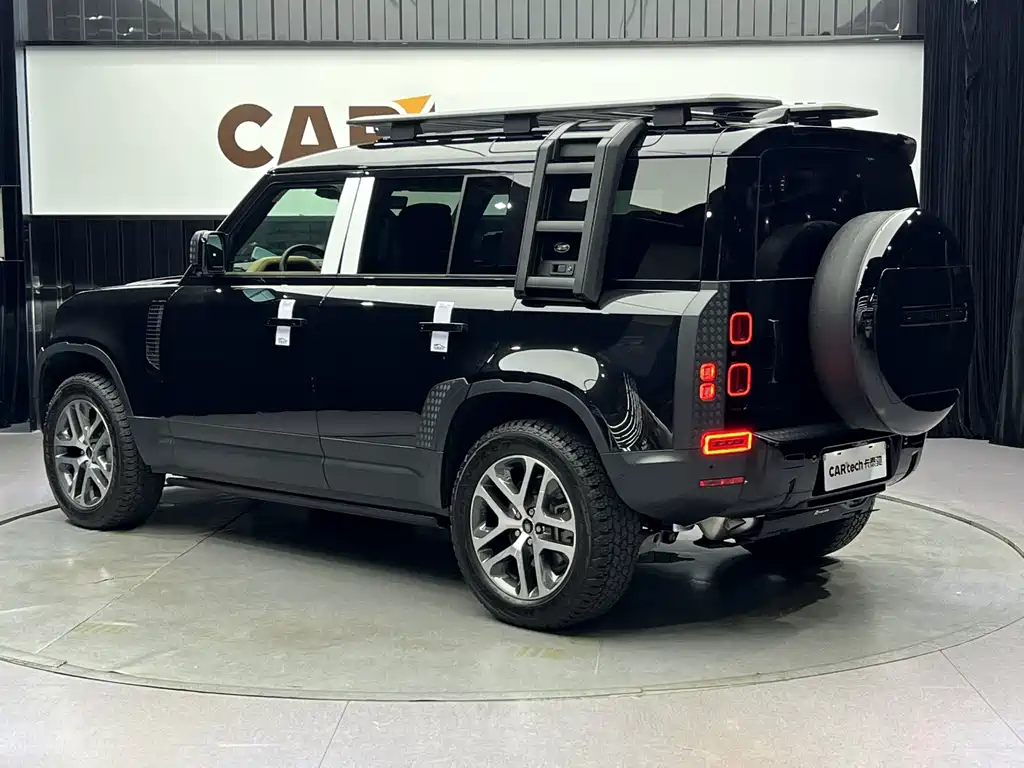 Land Rover Land Rover Defender 2024 110 3.0T P400