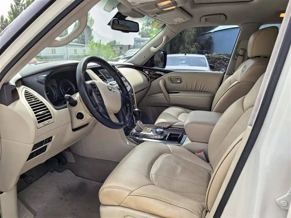 Infiniti QX 2011 QX56