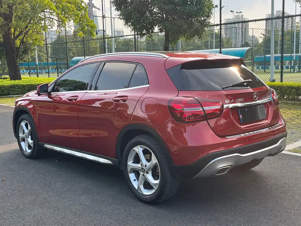 Mercedes-Benz GLA — миниатюра 5