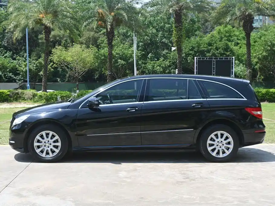 Mercedes-Benz R 2014 R 320 4MATIC