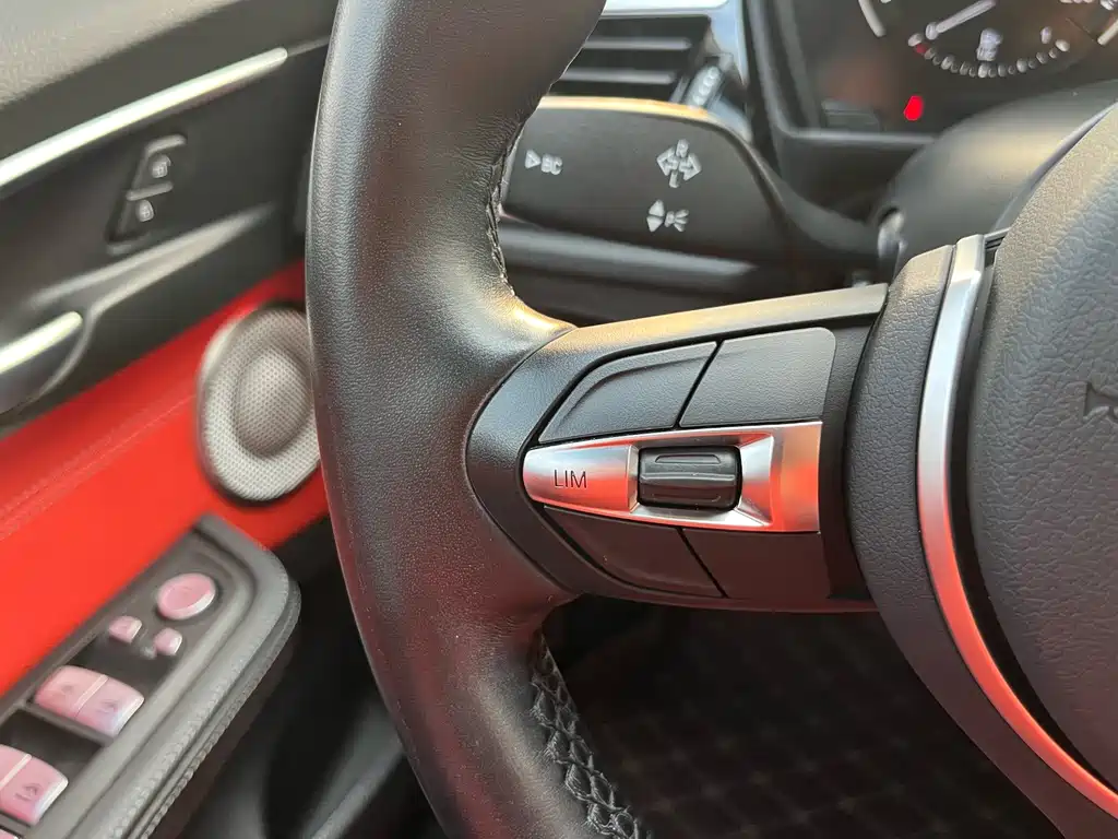 BMW 1 Series — миниатюра 30