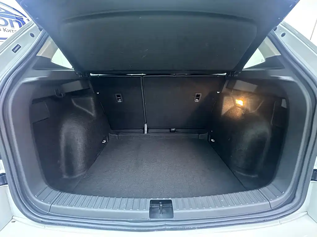 Skoda Karoq - фото 17