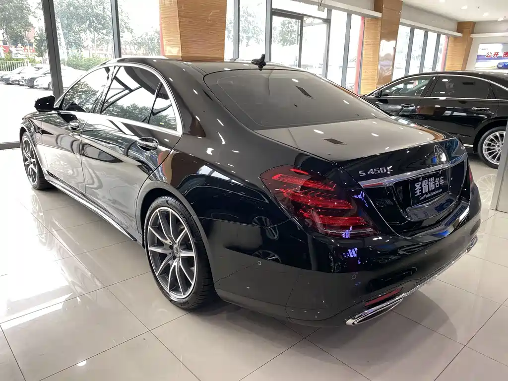 Mercedes-Benz S-Class — миниатюра 6