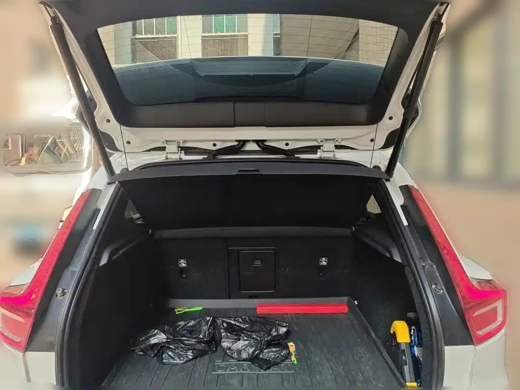 Volvo XC40 — миниатюра 20