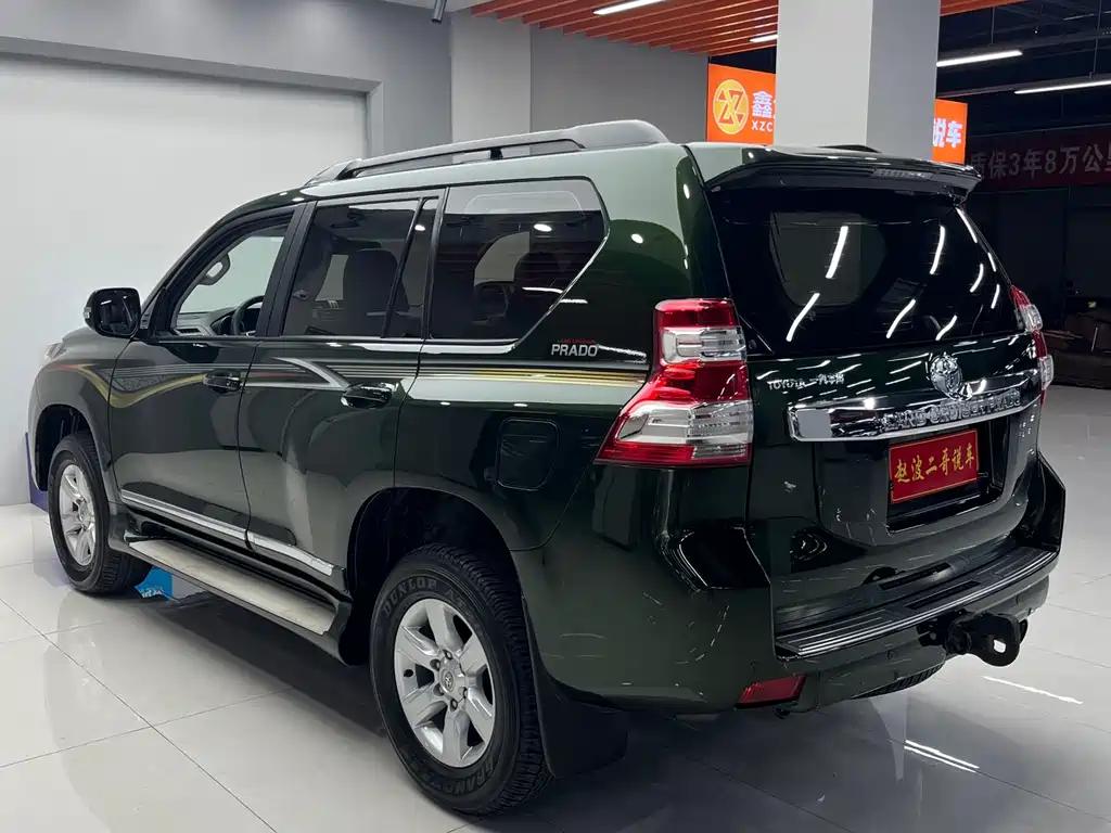 Toyota Land Cruiser Prado 2016 2.7L AT Standard