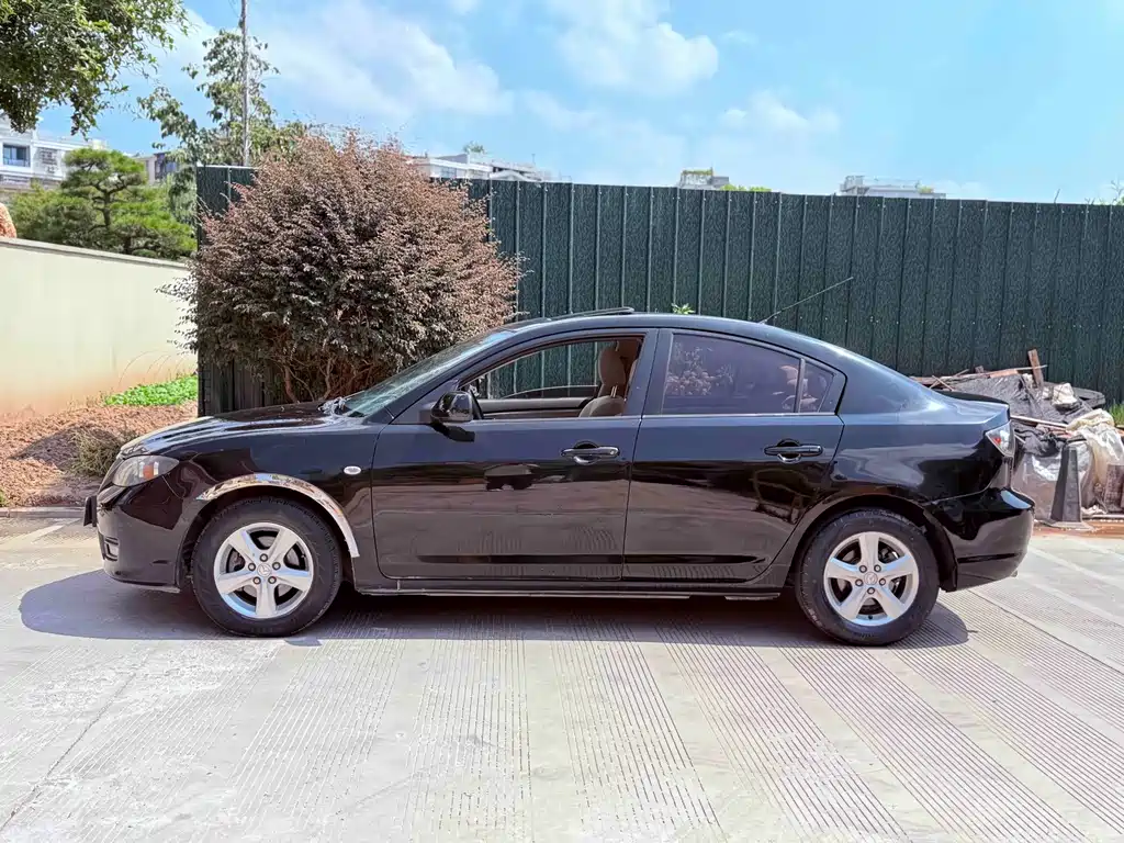 Mazda 3 — миниатюра 8