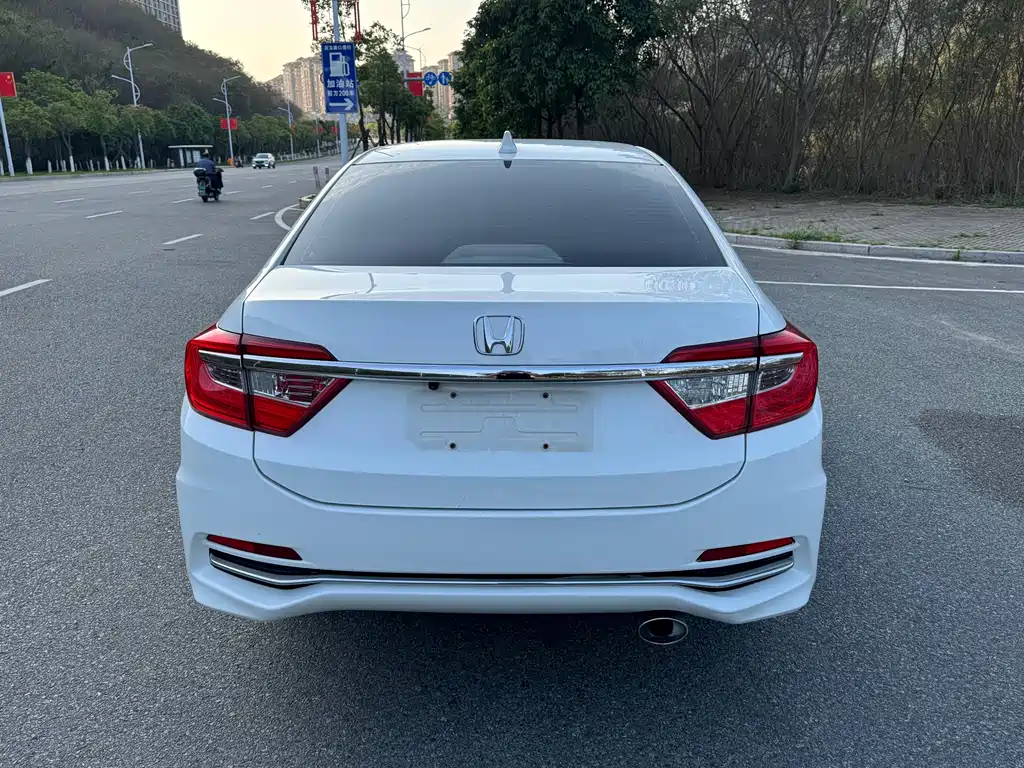 Honda Crider 2016 1.8L CVT Comfort