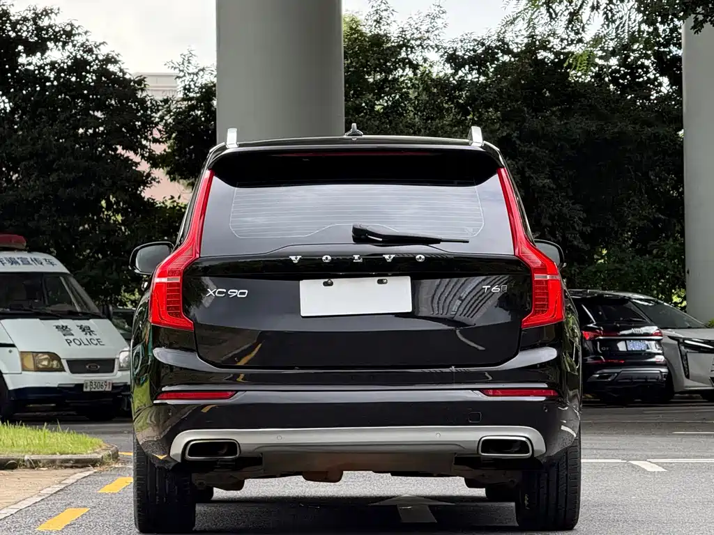 Volvo XC90 — миниатюра 6