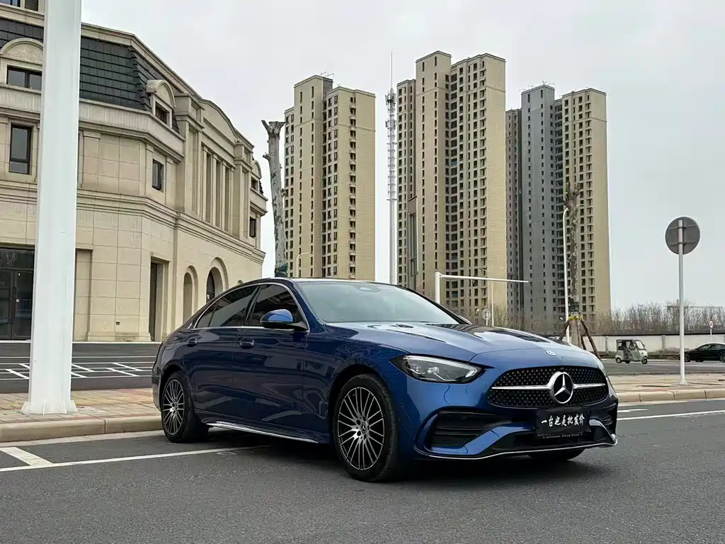 Mercedes-Benz C-Class 2022