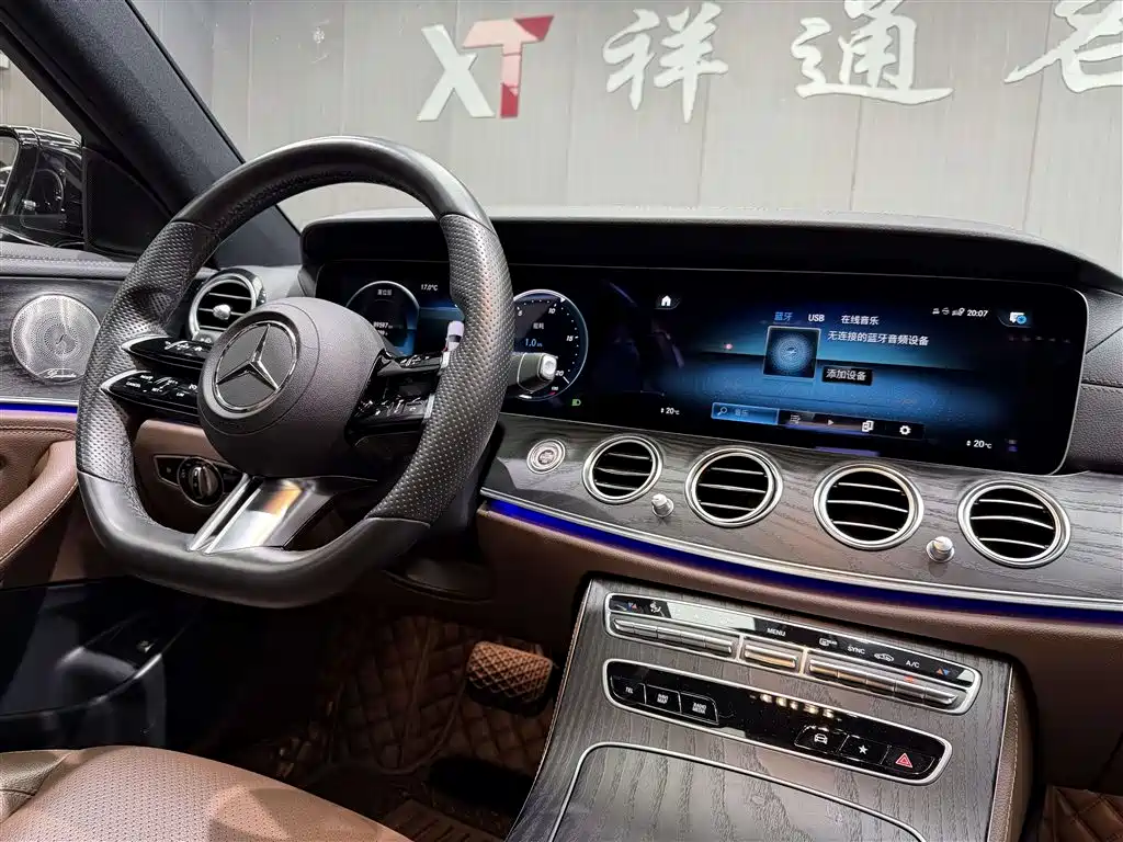 Mercedes-Benz E-Class — миниатюра 10