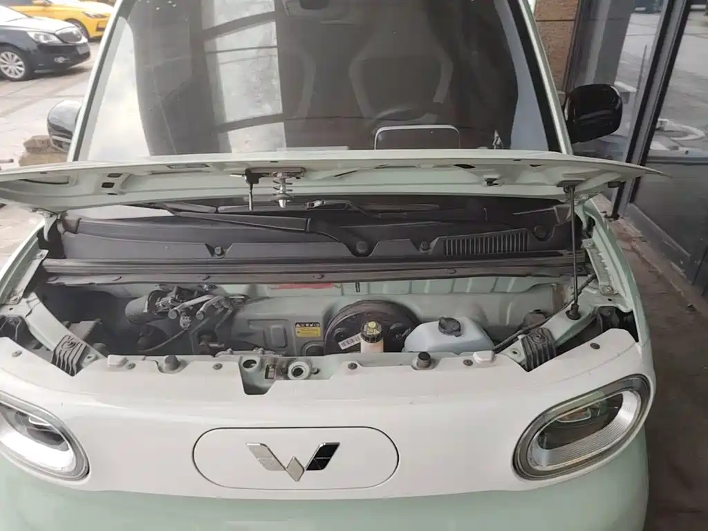 Wuling MINIEV — миниатюра 20